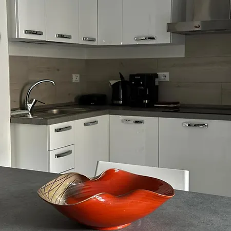 The Lighthouse - Apartament